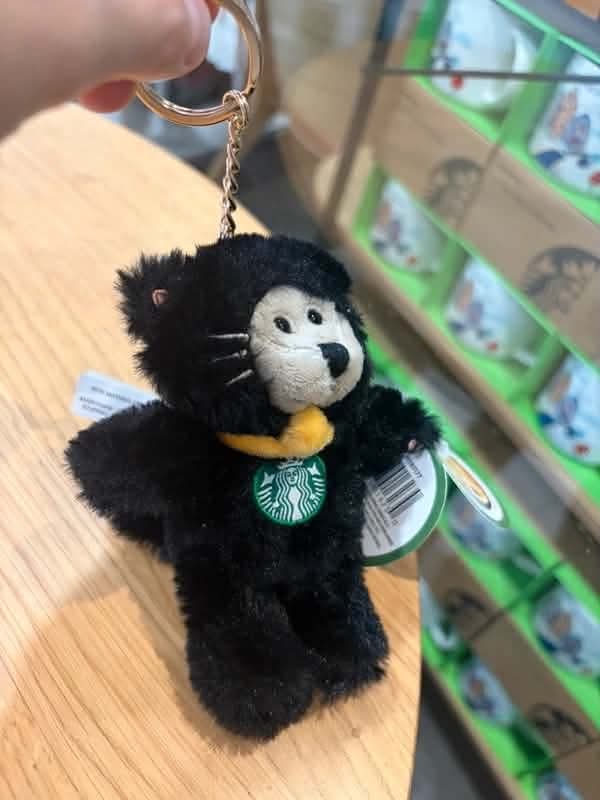 Starbucks France Halloween Winnie Whiskers Plush Keychain- Preorder